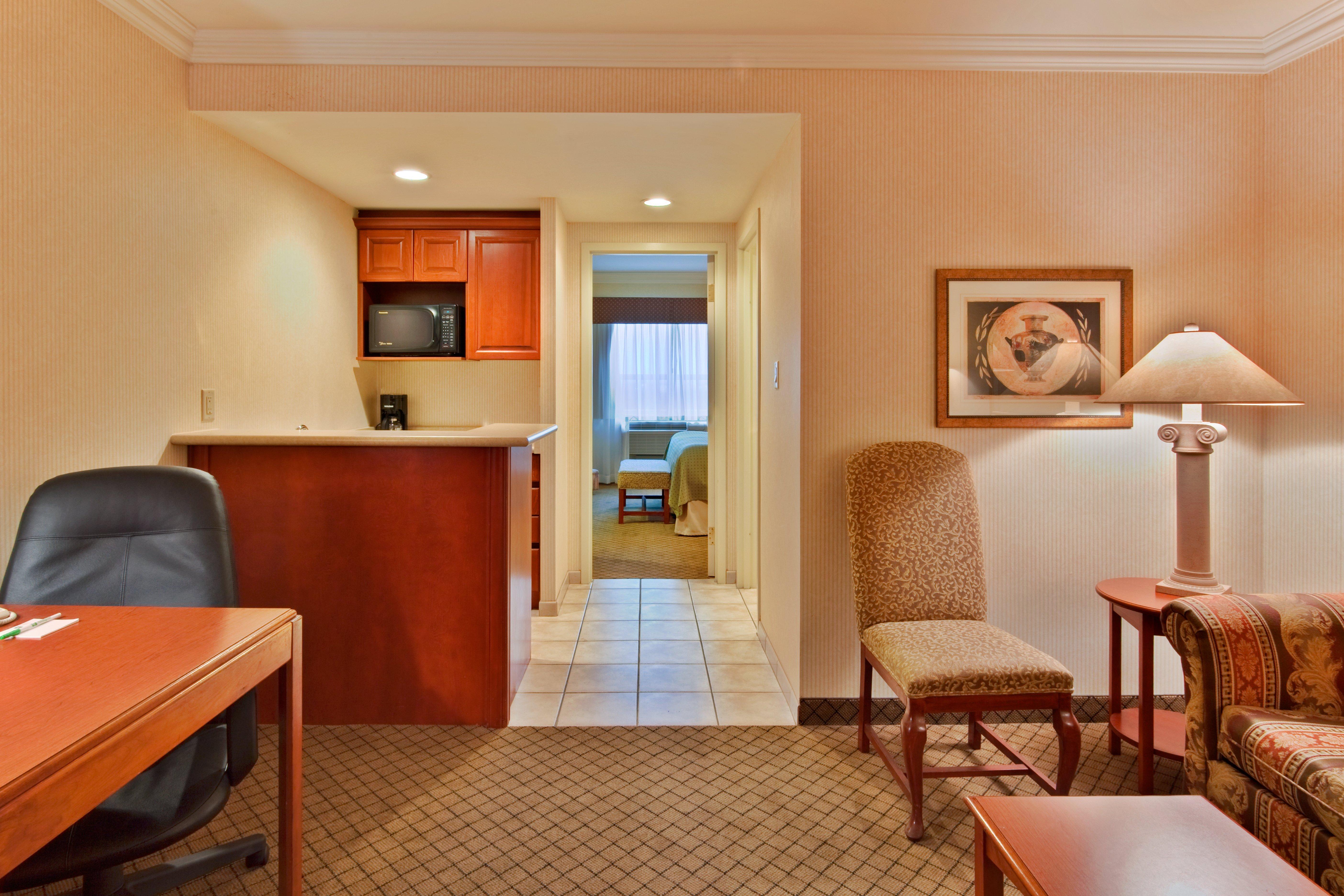 Holiday Inn & Suites Oakville At Bronte By Ihg Exterior photo