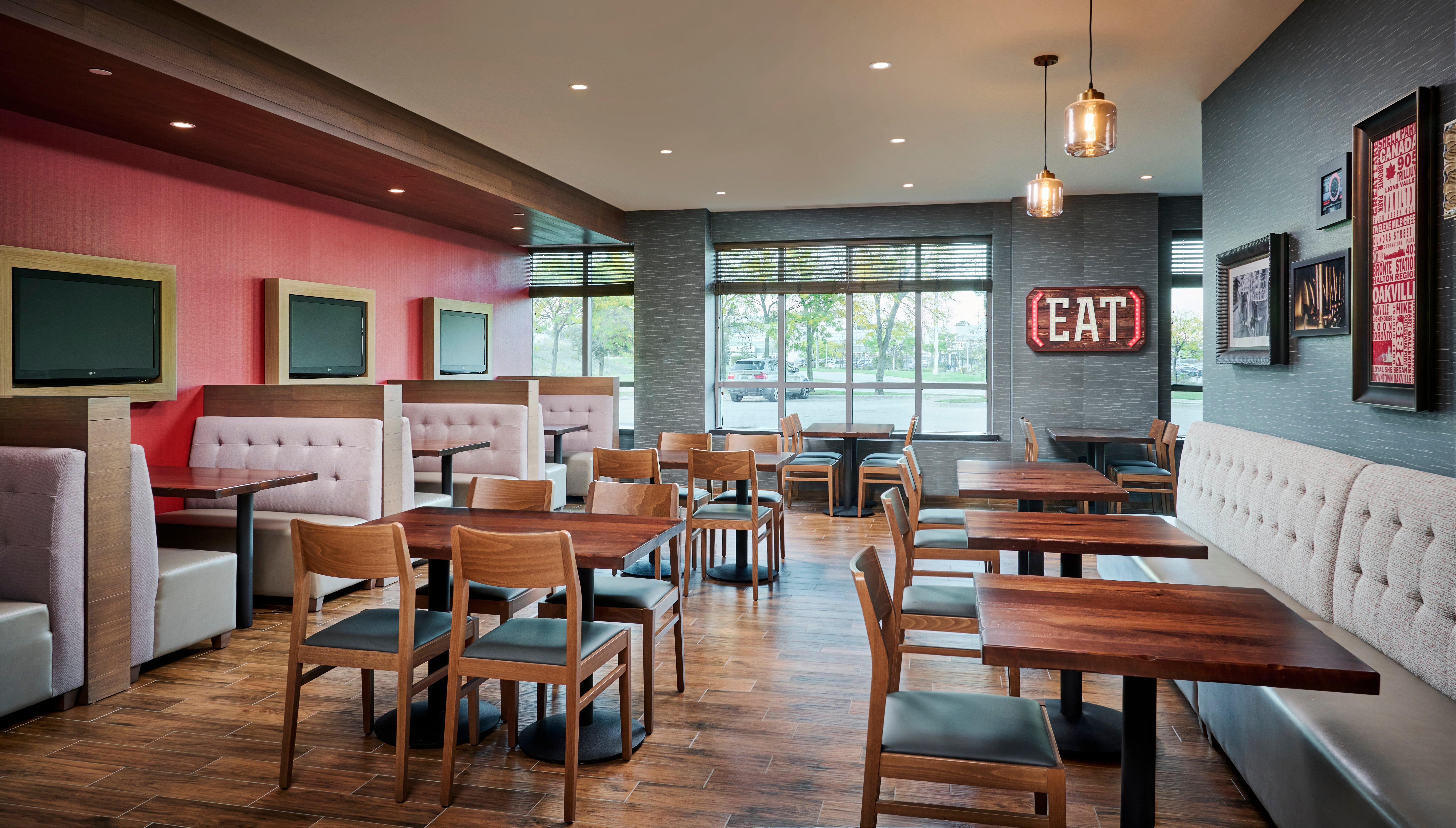 Holiday Inn & Suites Oakville At Bronte By Ihg Exterior photo