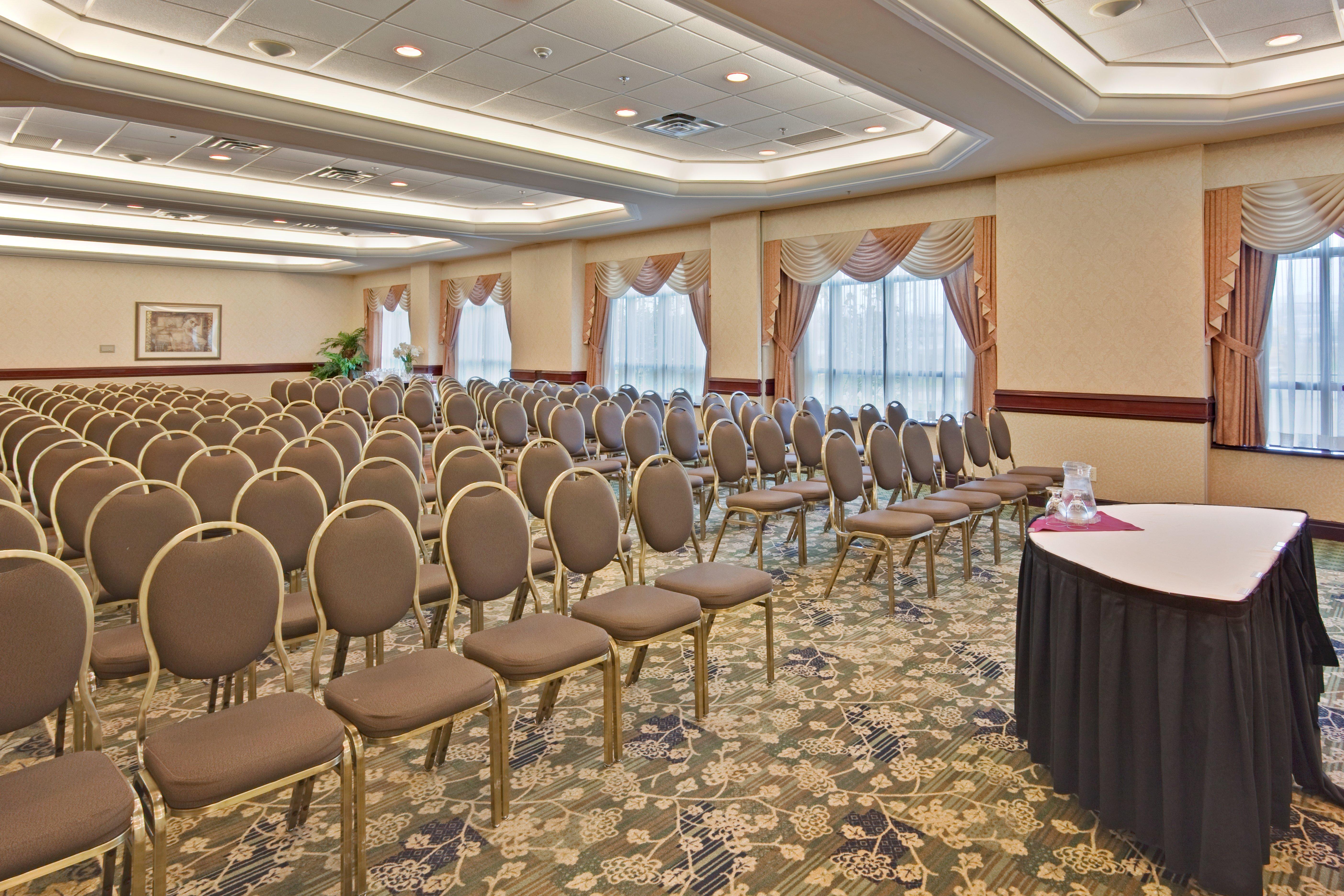 Holiday Inn & Suites Oakville At Bronte By Ihg Exterior photo