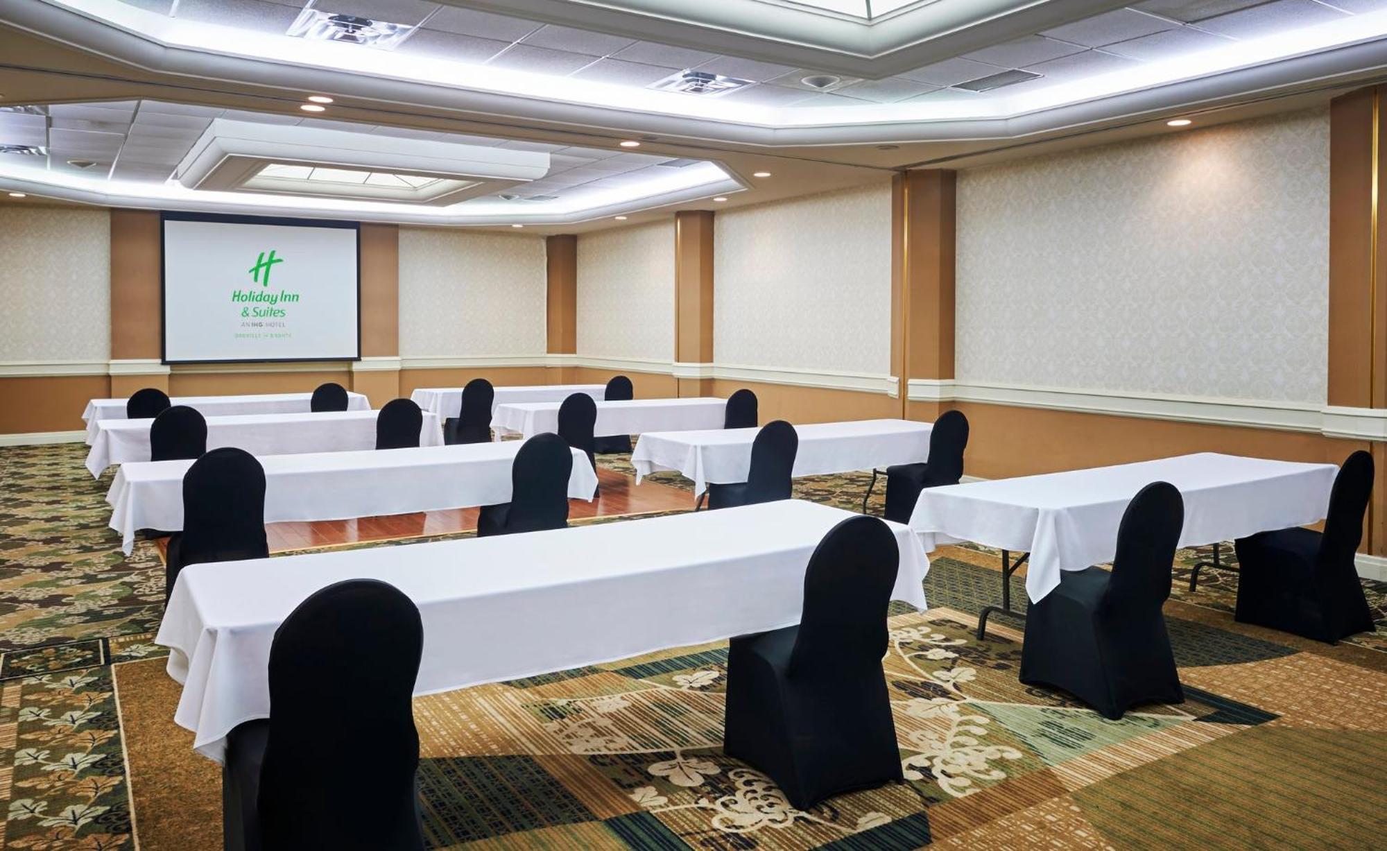 Holiday Inn & Suites Oakville At Bronte By Ihg Exterior photo